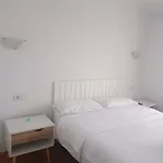 Hostal-albergue Chocolate & Menta * Redondela