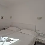 Hostal-albergue Chocolate & Menta * Redondela