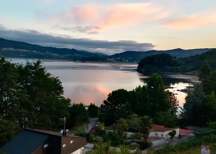 Хостел Chocolate & Menta Редондела