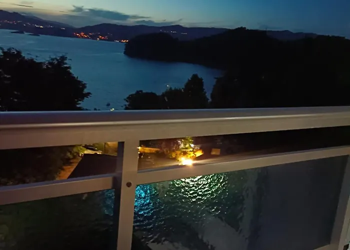 Chocolate & Menta Хостел Редондела