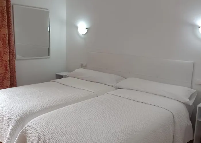 Hostal-albergue Chocolate & Menta 호스텔 리돈델라